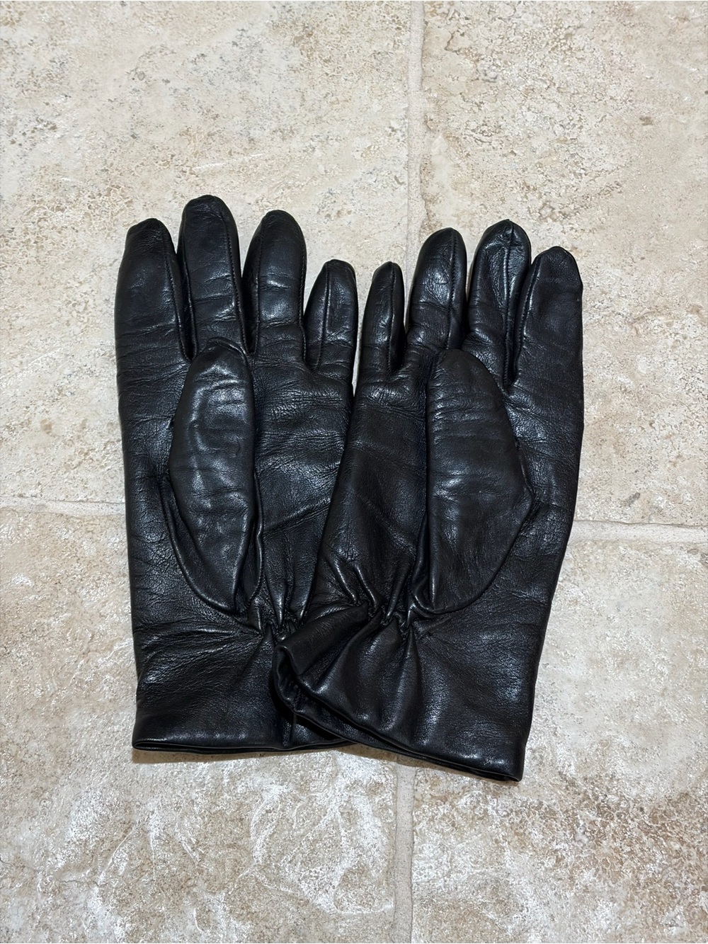 Montefusco cashmere-lined leather gloves
